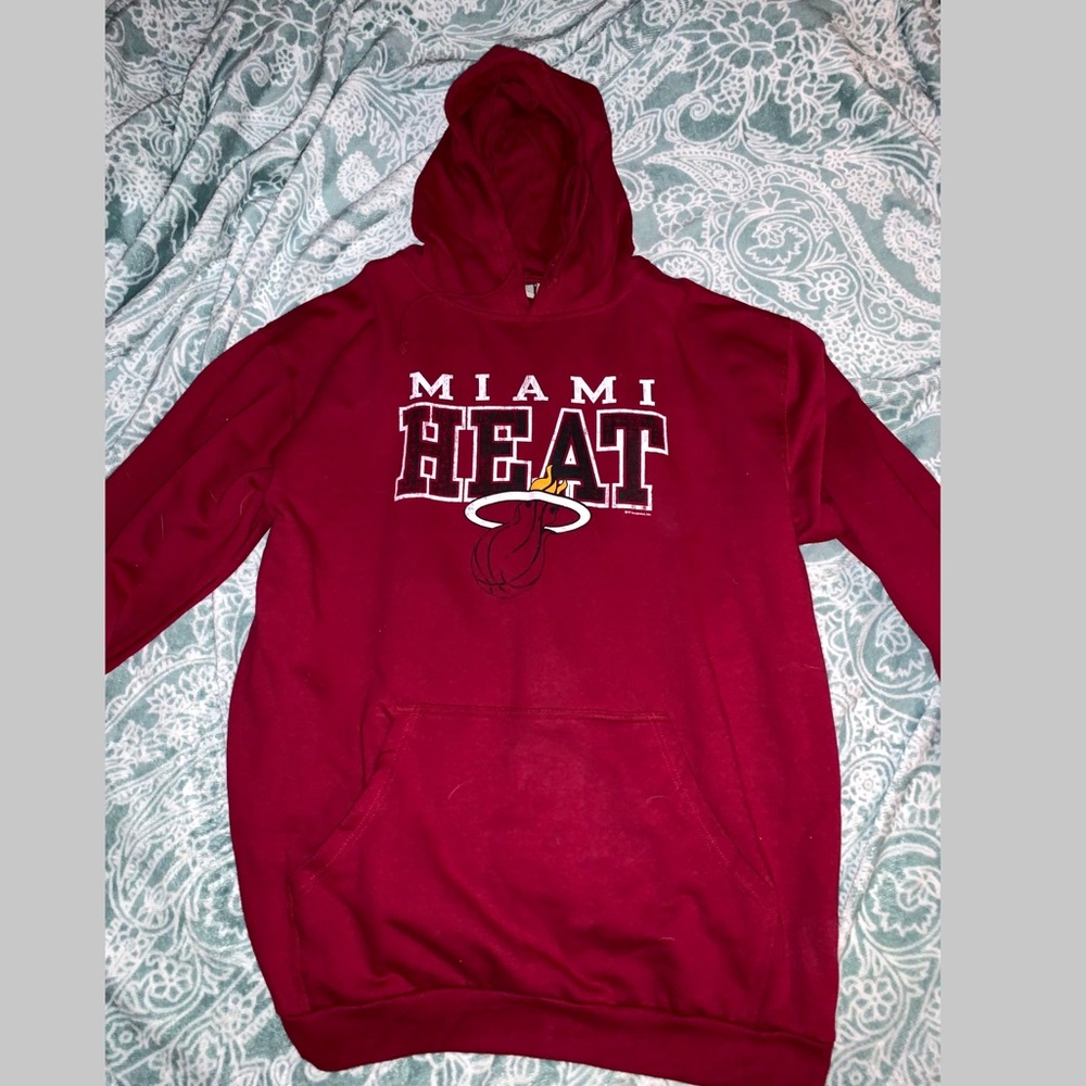 NBA Miami Heat red pullover hoodie